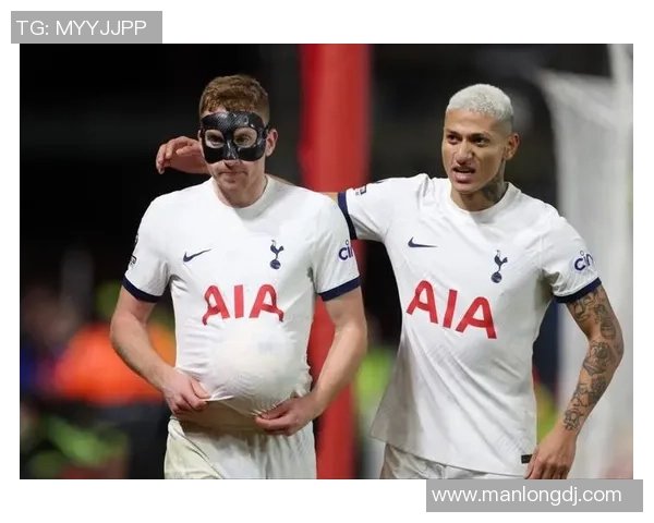 曼联友谊赛大胜热刺五球狂潮帽子戏法点燃全场激情