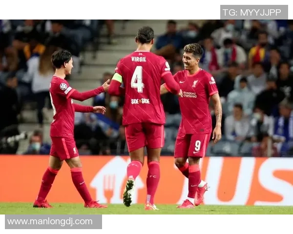 中超历史冷门波尔图3-0战胜利物浦乌龙球引发全场狂欢